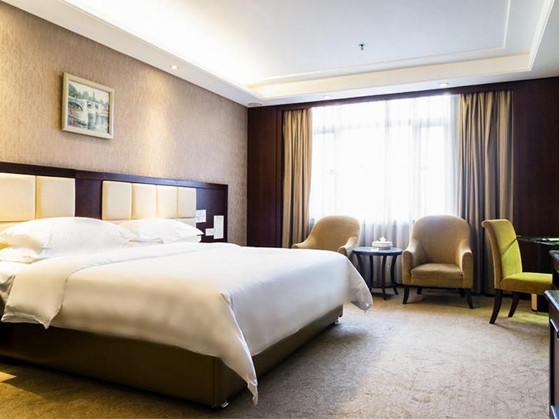 Vienna Hotel Lufeng Peopole Road Exterior foto
